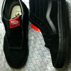 Vans black sk8 hi - various women sizes - new